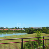 Vue sur le lac