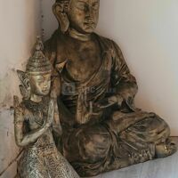 Salle de yoga statue