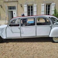 Voiture deux chevaux
