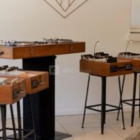 Bar à vinyles, animation centrale de votre événement : rétro et participative