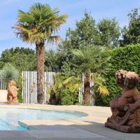 Notre piscine à débordement chauffée quelle que soit la température extérieure.