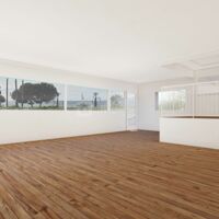 Salle vide, équipée en son & lumières