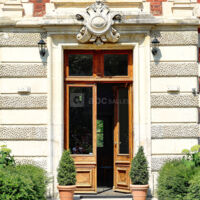 Chateau Entrée