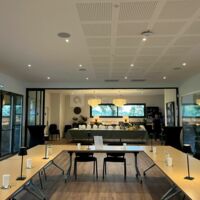 LE PAVILLO OCCITAN Salle vue vers le fond