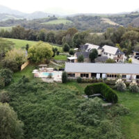 DOMAINE AARI ONA