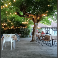 Configuration de la terrasse quand nous ouvrons le restaurant