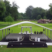 Cérémonie dans le parc