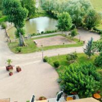 Vue aérienneparking, parc arboré