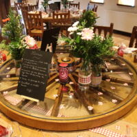 Grande table et son plateau tournant