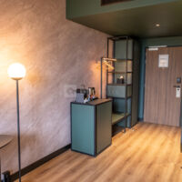 Entrée chambre Novotel