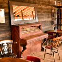 Un piano attend pianiste ?