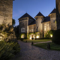 Façade du chateau de nuit