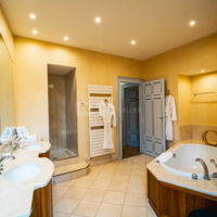 Suite marquise de Grollier - Salle de bains