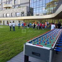 Baby foot géant