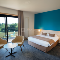 Chambre lumineuse avec terrasse à Maubreuil Séminaires