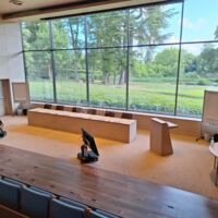 Scène de l'amphi avec vue sur le parc de Maubreuil Séminaires à Nantes Carquefou 44