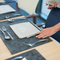 Mise en place du restaurant de Maubreuil Séminaires à Nantes Carquefou 44