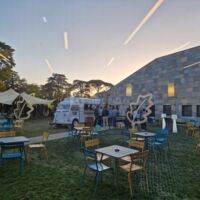 Cocktail en terrasse chez Maubreuil Séminaires à Nantes Carquefou 44