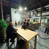 Places assises pour cocktails/pauses (autres configurations possible)