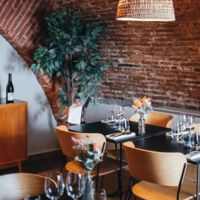 Service à table - Cave voutée