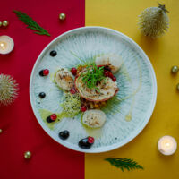 Quenelle de brochet, crème d'écrevisses, riz vénéré fumé et compotée d'endives