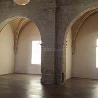 3 alcoves agrandissent la salle