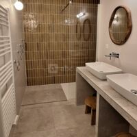 La Montagnette la salle d'eau