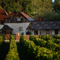 La Fontaine - vue exterieure
