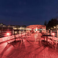 Terrasse avec mobilier