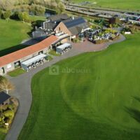 Le Club House et sont environnement