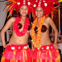 Danseuses tahitiennes
