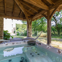 Terrasse et jacuzzi