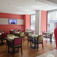 Salle petit déjeuner