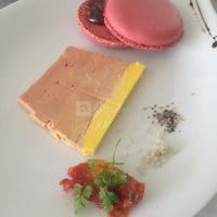 Foie gras maison et son macaron