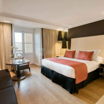 Chambres Classique vue Vieux Port Terrasse avec lit double