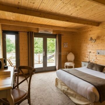 Lodge Double
