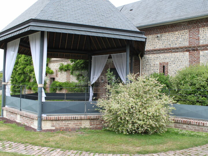 Entrée Terrasse Kiosque
