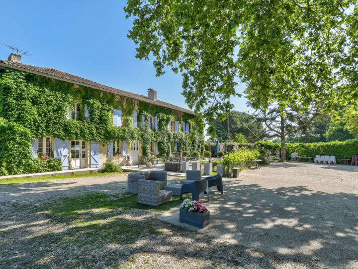 Place de village