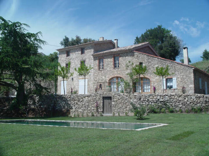 Extérieurs Sous Tente