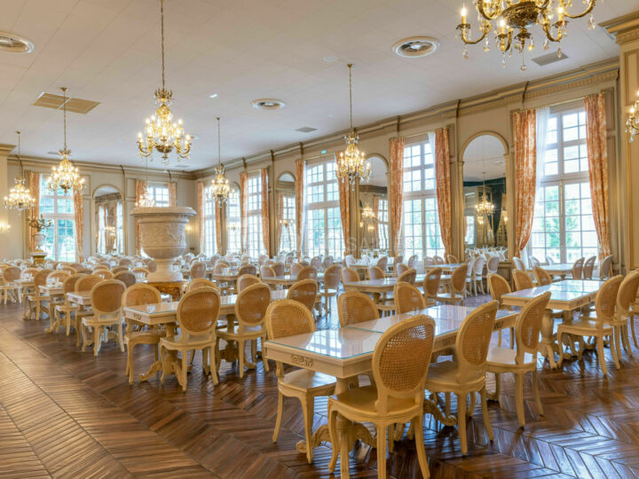 La Tables des Ambassadeurs
