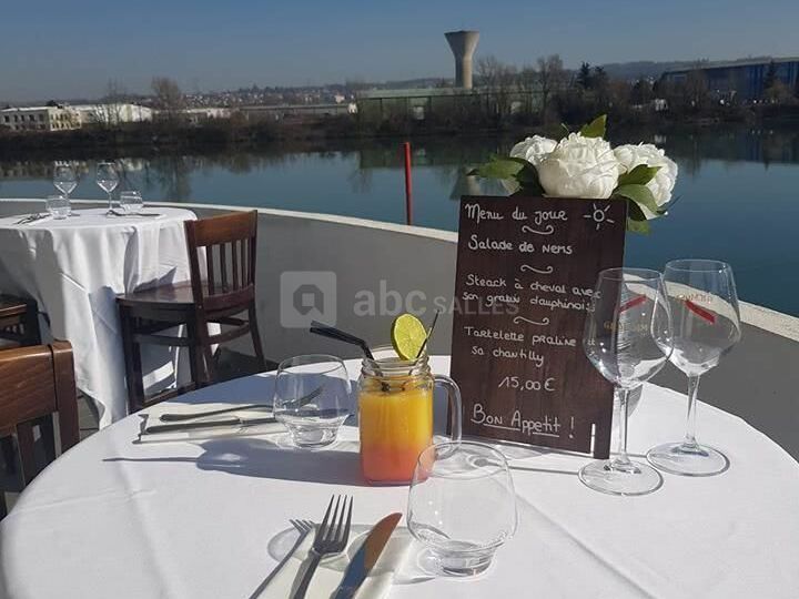 Terrasse Bord de Saône