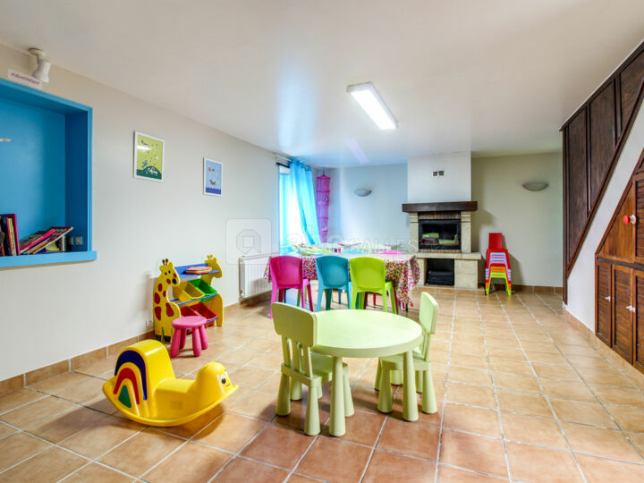 Salle Attenante A la Salle Principale