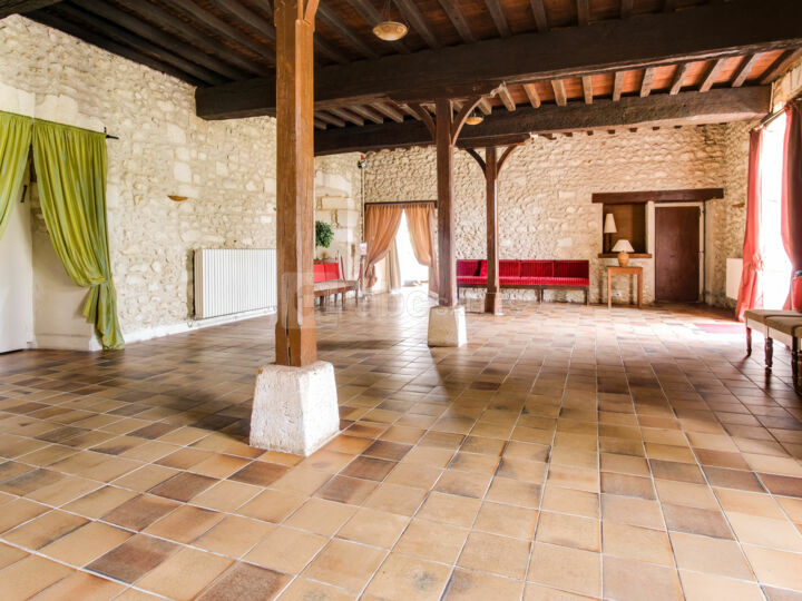 Grande Salle Médiévale