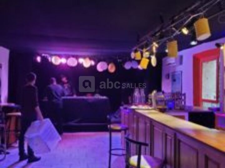 Le Bar