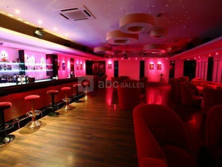 Royal Lounge