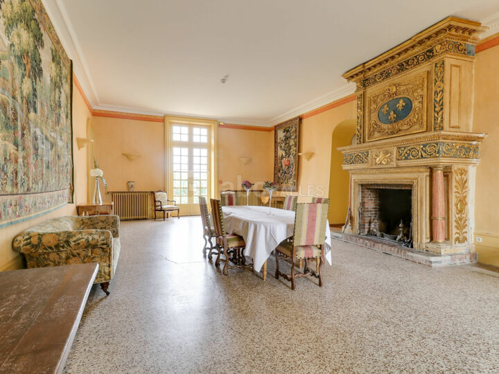 Salle À Manger