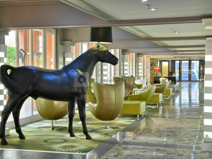 Club lounge