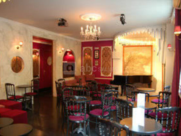 Salon de Musique (Avec Piano 1/4 de Queue)