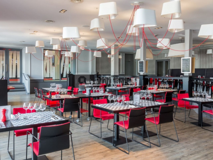 Le Bistrot