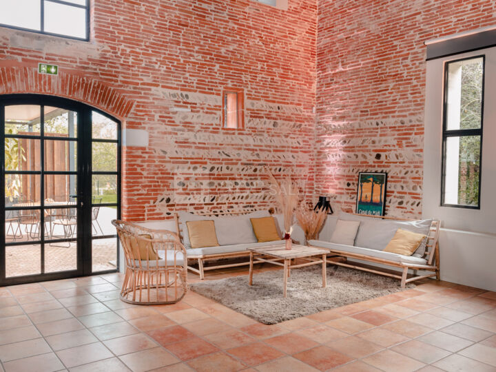 Petit Salon
